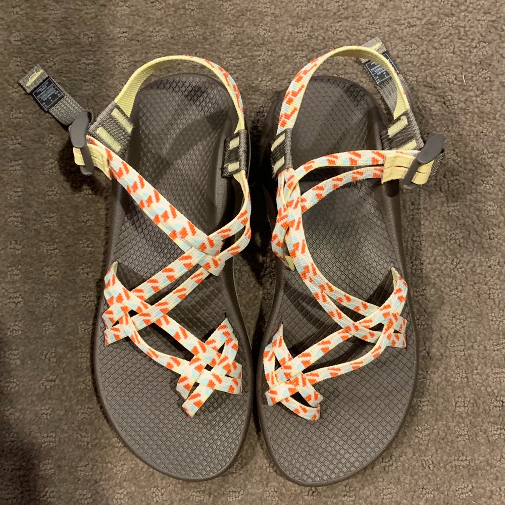 BRAND NEW CHACOS